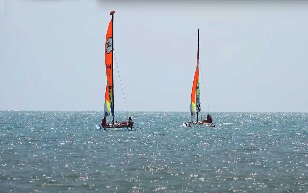 Camping Les Perouses Saint-Clément-des-Baleines Exteriér fotografie